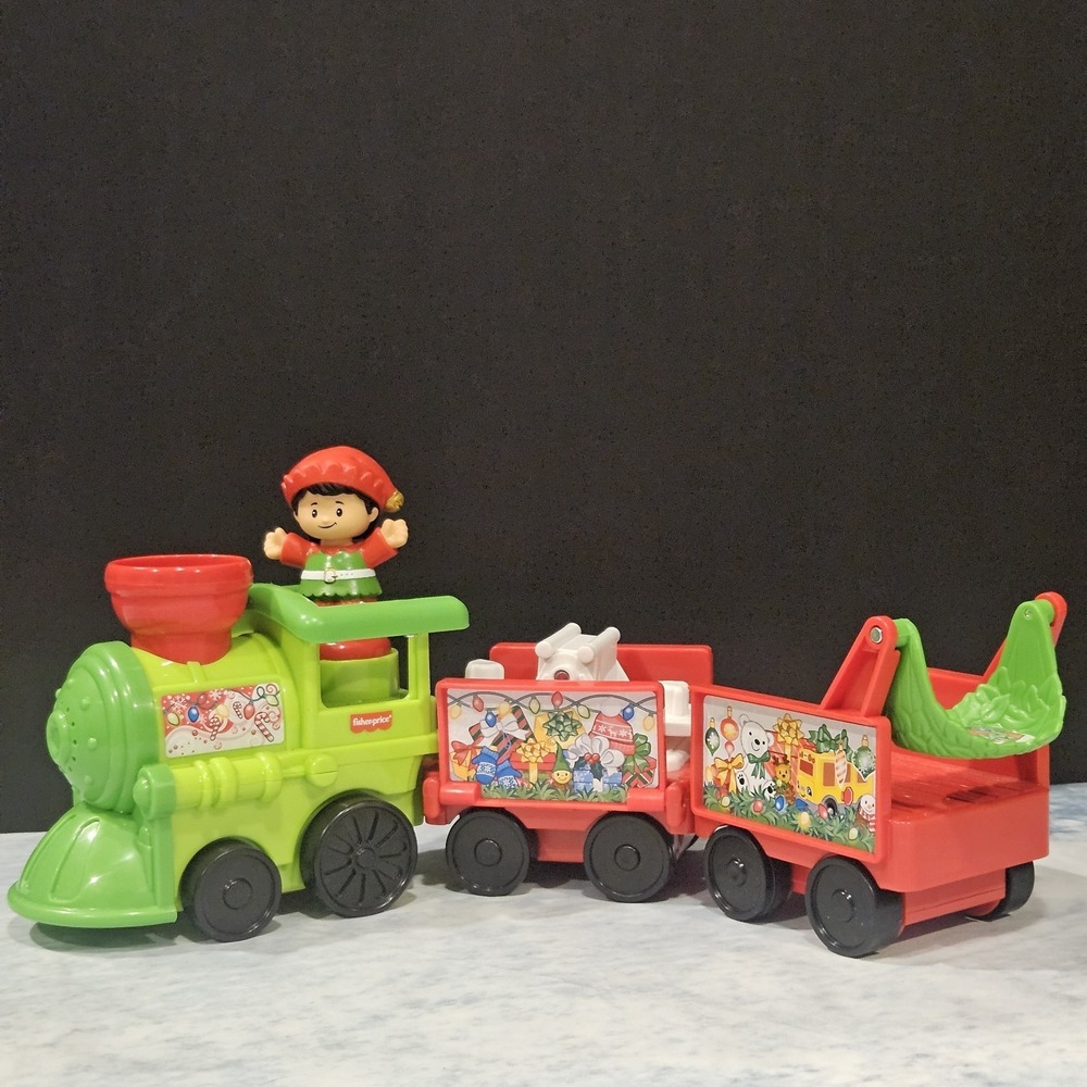 2001 Fisher-Price Little People Christmas Train Holiday Musical Train Works